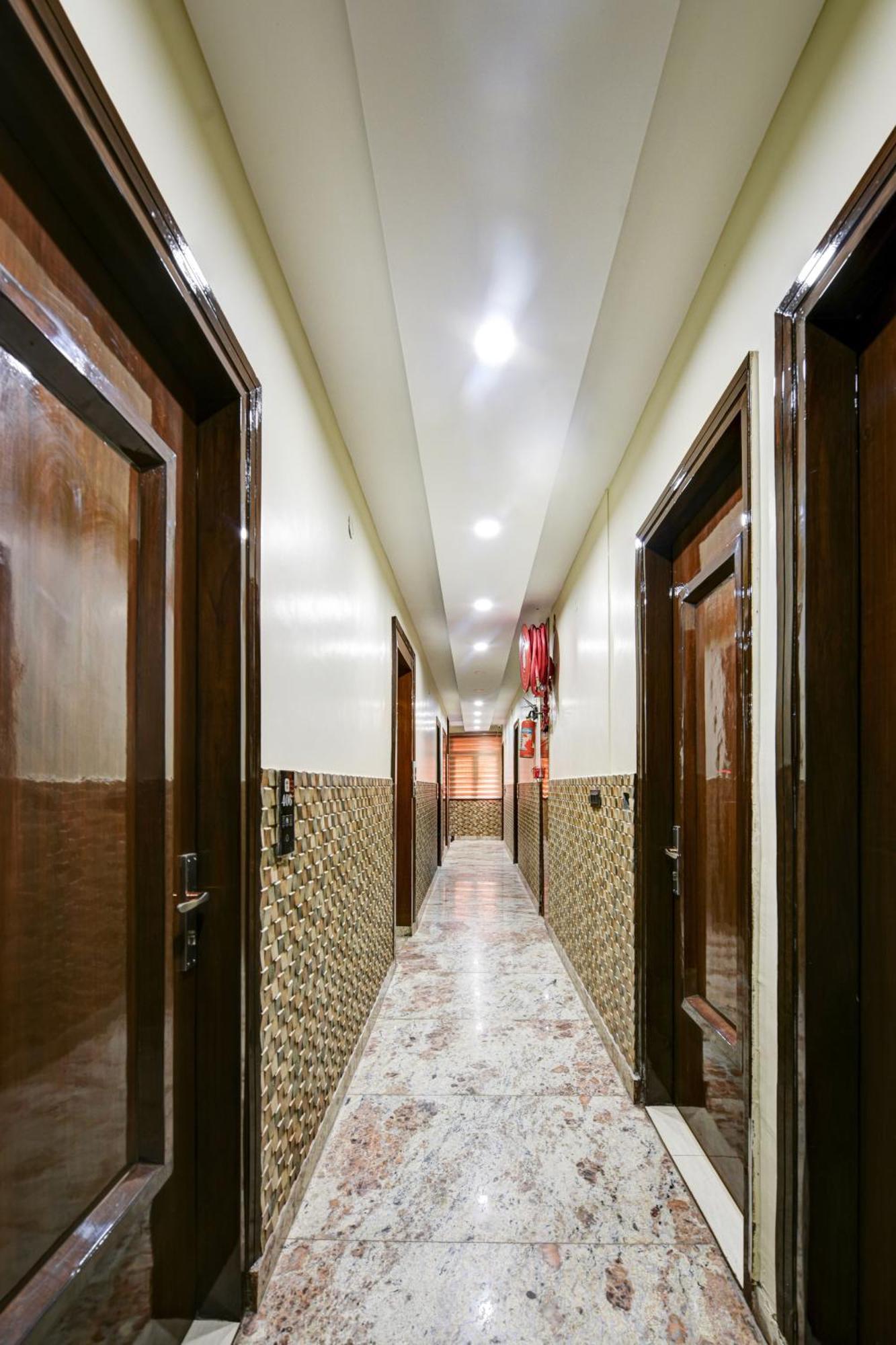 New Frontier - 2 Mins From Old Delhi Railway Station & Chandni Chowk Екстер'єр фото