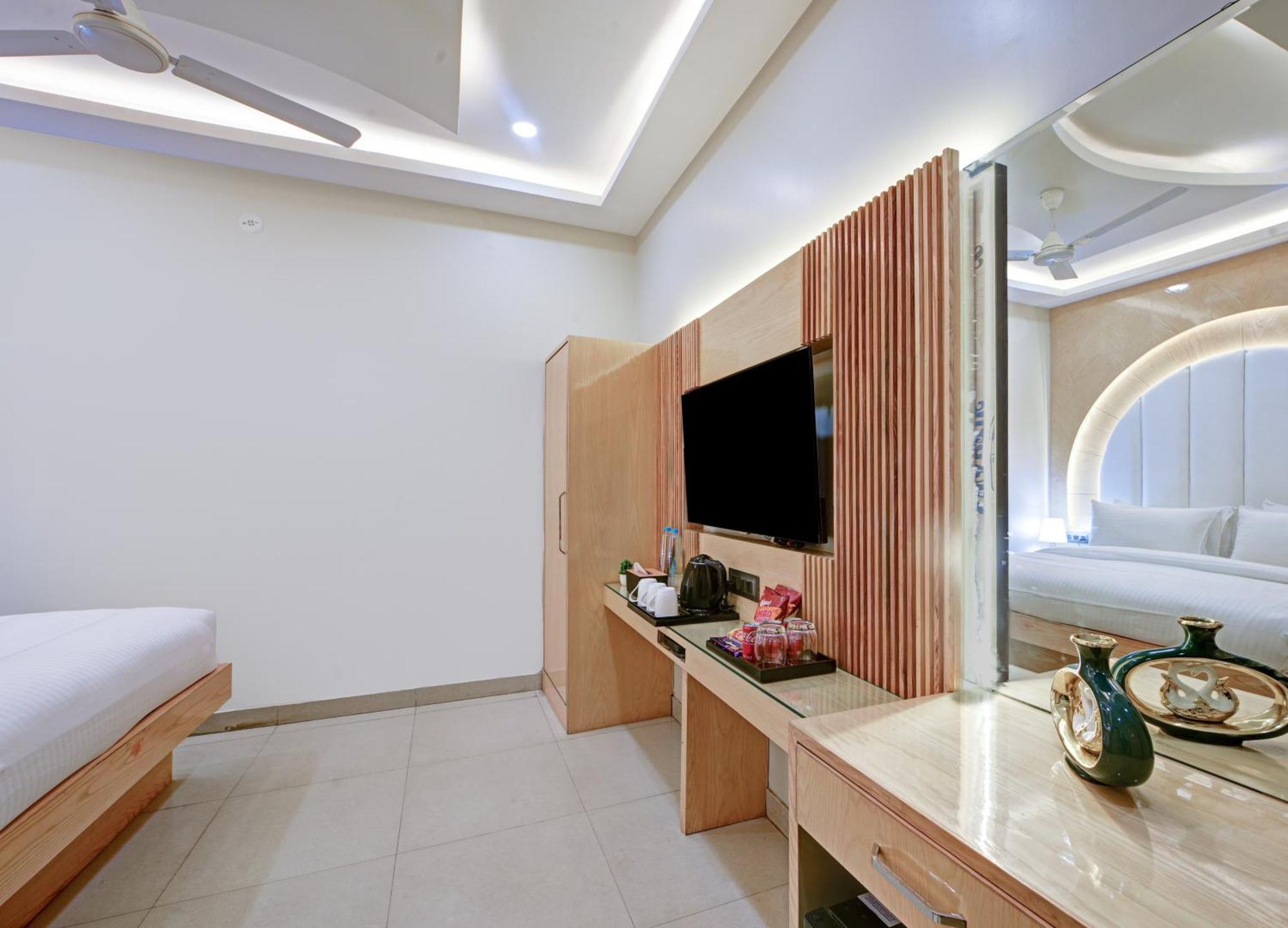 New Frontier - 2 Mins From Old Delhi Railway Station & Chandni Chowk Екстер'єр фото