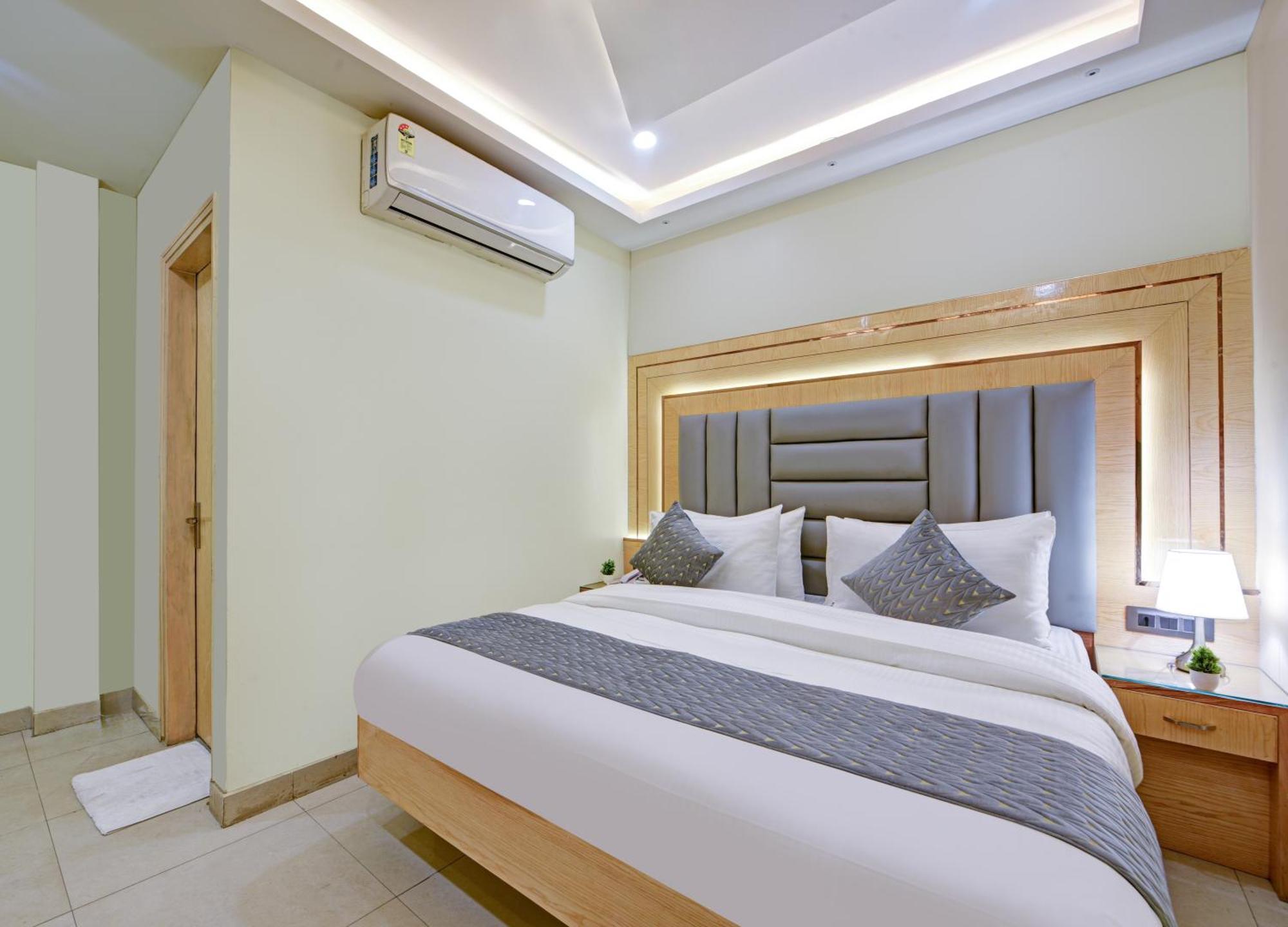 New Frontier - 2 Mins From Old Delhi Railway Station & Chandni Chowk Екстер'єр фото